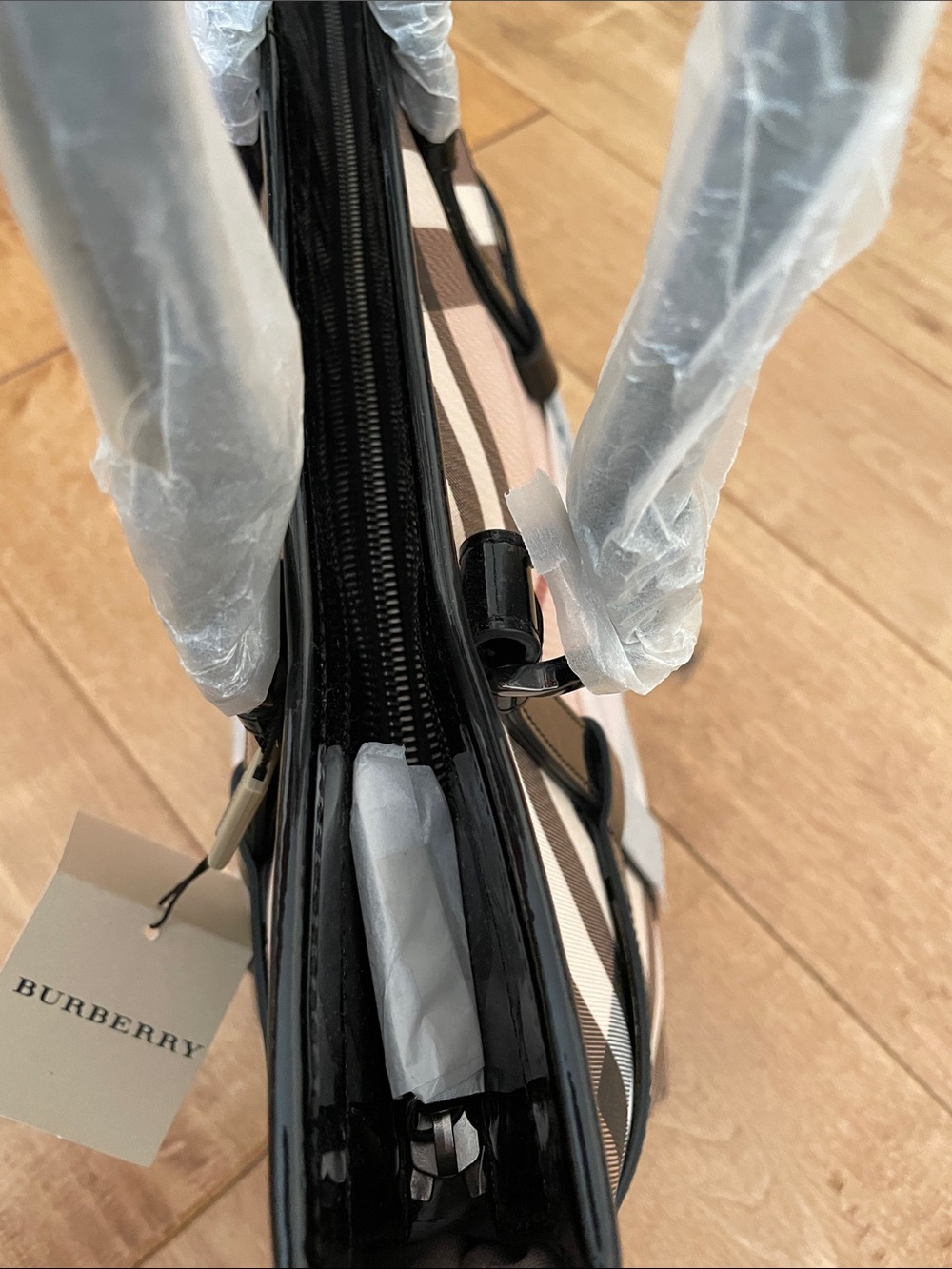 Burberry Classic Plaid Tote Bag - Picture 8 of 10